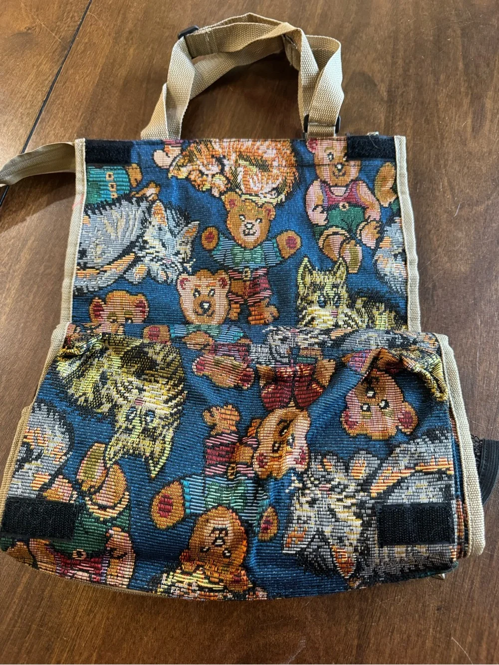 Vintage Pioneer Foldable Tapestry Rolling Tote - Bear/Cat